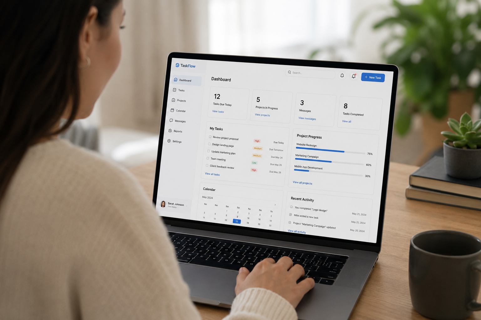 Business dashboard automation on a laptop